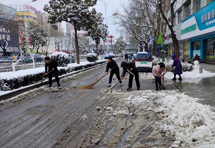 掃雪除冰 (4).jpg 掃雪除冰 (4).jpg